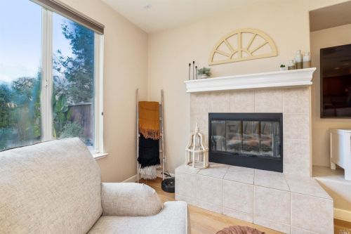 1125 Valley Glen Dr, Liberty Farms CA  95620-4835 exterior