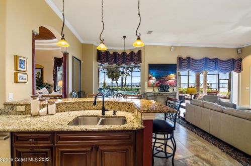 3618 Indian Riv Dr, Cocoa FL 32926-8705 exterior