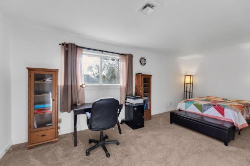 8428 Central Ave, Citrus Heights CA  95662-3225 exterior