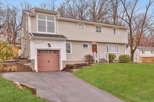 73 Stephen Dr, Pleasantville, NY 10570-1836