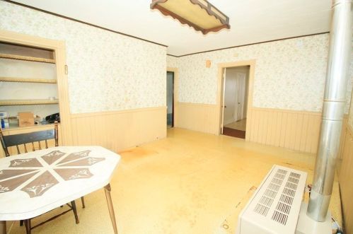 195 Millbury St, Worcester MA 01610-2801 exterior