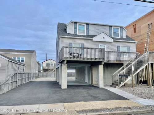 304 Sampson Ave, Pelican Island, NJ 08751-1829