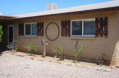 517 Phillip Dr, Sierra Vista, AZ 85635-1142