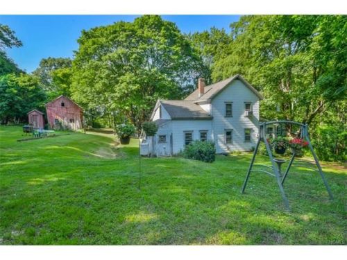 70 Brady Rd, Warwick, NY 10990-3875