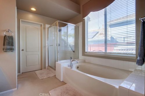 4884 Point Loma Pl, Oceanside CA  92057-3402 exterior