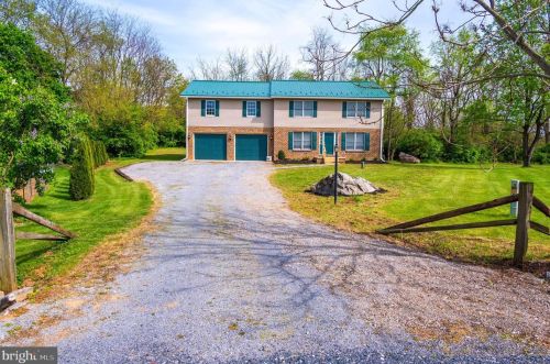 837 Queens Ct, Upton, PA 17225-9594