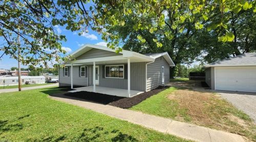 3460 Moxahala Park Rd, Zanesville, OH 43701-9438