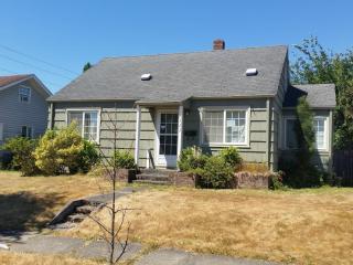 6322 I St, Tacoma, WA 98408-4619