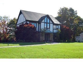 1504 Kelly Rd, Glenshaw, PA 15116-3208
