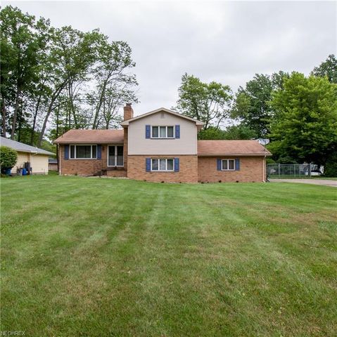 448 Catherine St, Youngstown, OH 44505-1508