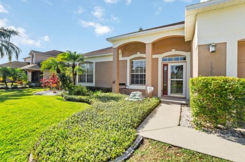 133 Golf Course Pkwy, Davenport, FL 33837-5519