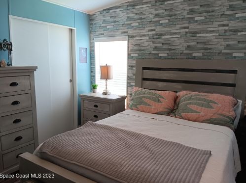 606 Royal Tern Dr, Sebastian FL  32976-7360 exterior