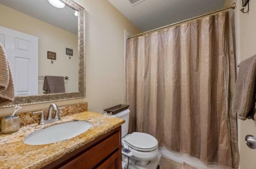 9980 Shiraz Pl, Elk Grove CA  exterior