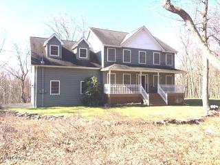 255 Seneca Dr, Milford PA  18337 exterior