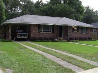 313 Thornhill Cir, Mobile, AL 36606-2352