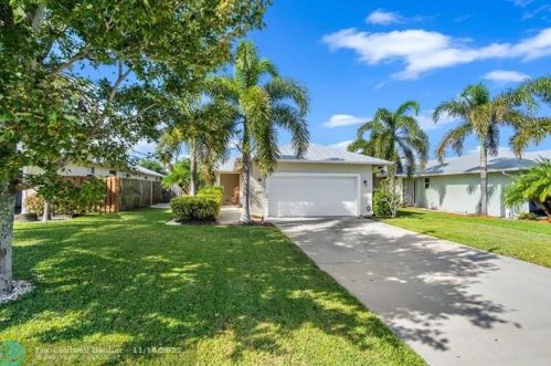 17587 Cinquez Park Rd, Jupiter FL  33458-3967 exterior