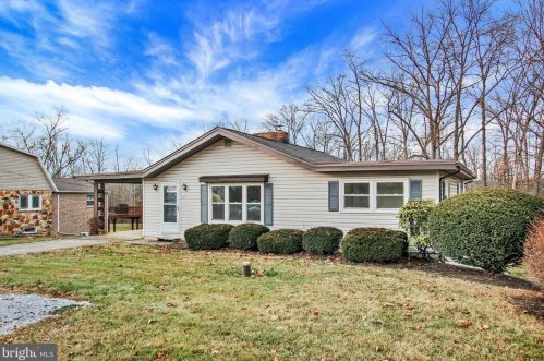 199 Knoxlyn Rd, Gettysburg, PA 17325-7459