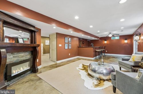 14829 Cox Creek Ct, Haymarket VA  20169-2626 exterior