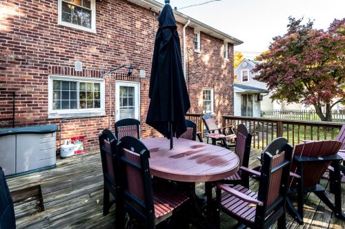 239 Pleasant St, Xenia OH  45385-2317 exterior