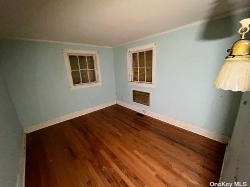 2705 Lighthouse Rd, Southold NY  11971-3107 exterior