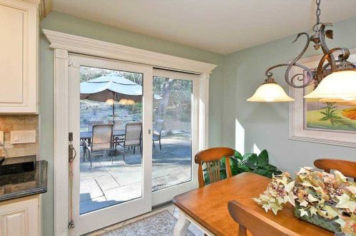 108 Stonehurst Ln, Huntington Station NY 11746-7930 exterior