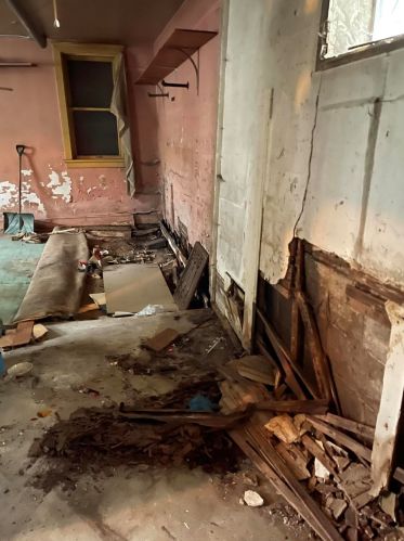 1628 37, Milwaukee WI 53208-1809 exterior