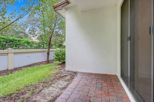 7797 Bristol Cir, Naples FL  34120-0702 exterior