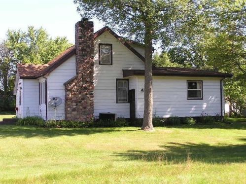 505 10th St, Ladysmith, WI 54848-2540
