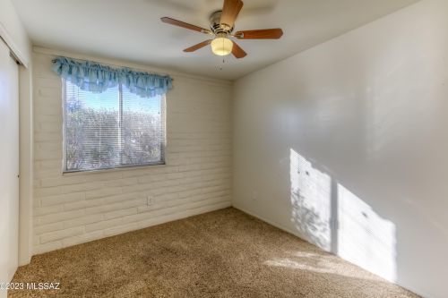 6783 Hawk Dr, Tucson AZ 85730-3247 exterior