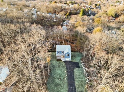 115 Waterman Ave, Providence, RI 02919-1001