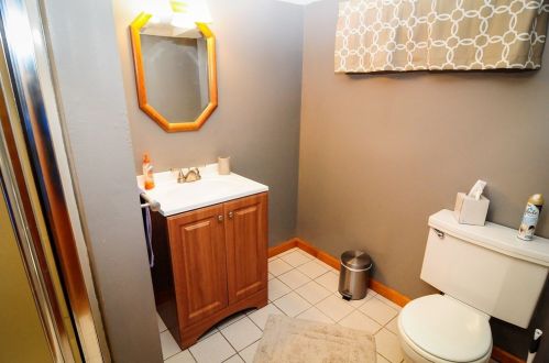 90 Woodcrest Rd, Springfield MA 01129-2116 exterior