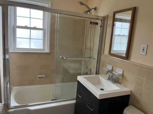 380 Main St, Chatham Township NJ  07928-2113 exterior