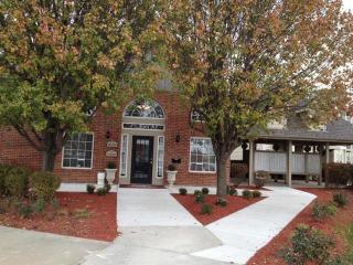 16255 Emmet Plz, Omaha NE  68116-2111 exterior