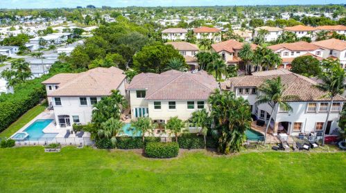 4120 Artesa Dr, Boynton Beach FL  33436-2628 exterior