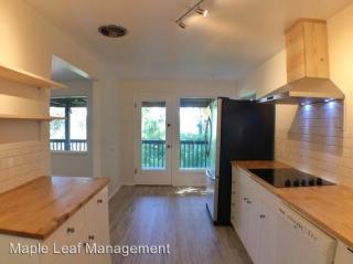 5427 180th St, Seattle WA  98155-4300 exterior