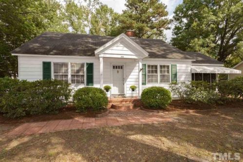 908 Arendell Ave, Zebulon NC  27597-8210 exterior