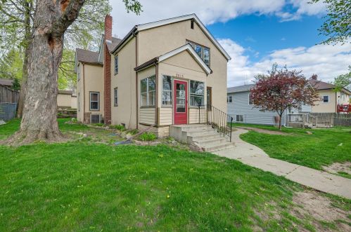 2513 Pierce St, Minneapolis, MN 55418-3839