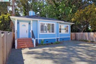 827 51st St, Oakland, CA 94608-3203