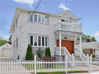 20214 45th Rd, Long Island City, NY 11361