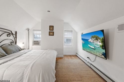 303 Nutley Ave, Nutley NJ  07110-2435 exterior