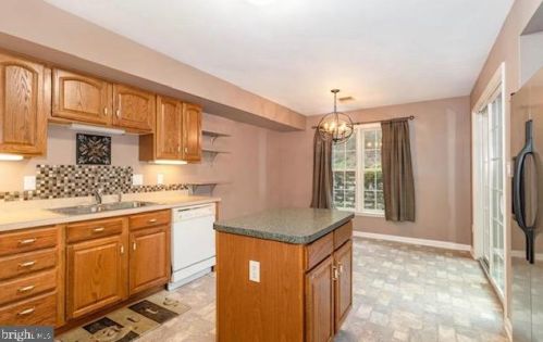 36 Ashburg Dr, Navy Sup Dpt PA  17050-8209 exterior