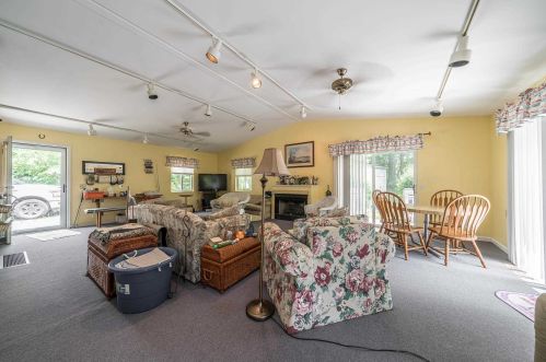 700 Lick Ln, Warsaw, KY 41095-9194