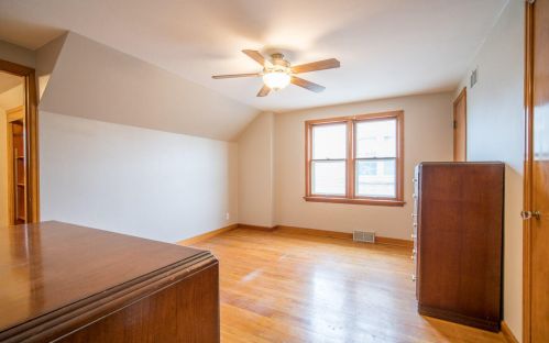 3172 42, Milwaukee WI 53215-4030 exterior