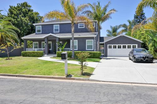 2051 Horne St, Oceanside, CA 92054-6527