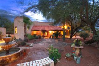 2841 Wentworth Rd, Tucson, AZ 85749-9235