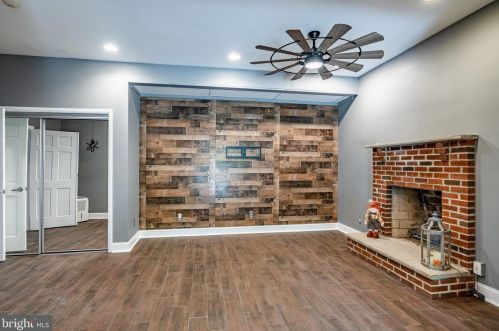 1950 Bergdoll Ave, Boothwyn PA exterior