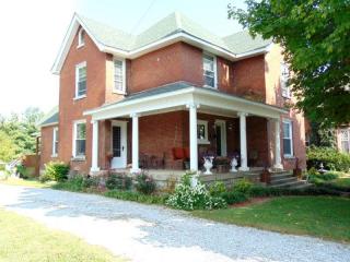 319 Proctor Knott Ave, Calvary, KY 40033-1221