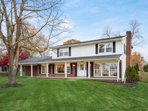 960 Summit Dr, Mount Vernon, OH 43050-9576
