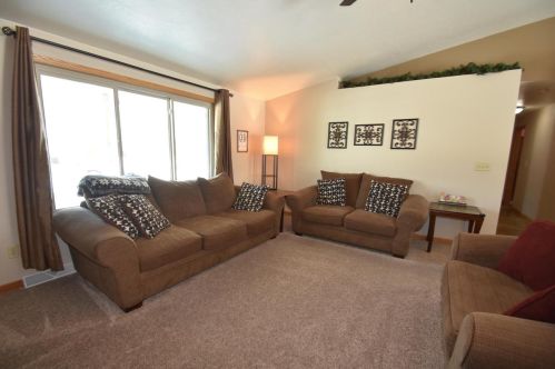 2949 Belle Plane Rd, Green Bay, WI 54313-3212