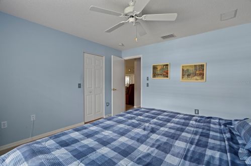 18317 Whitacre Cir, Port Richey FL  34667-5567 exterior